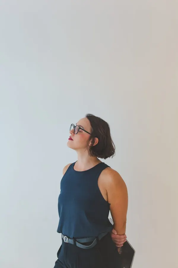 Naína Ariana Tumelero, da Pesquisa Possível, em atendimento